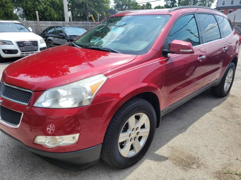 
								2012 Chevy Traverse LT FWD 3.6 6cyl full									