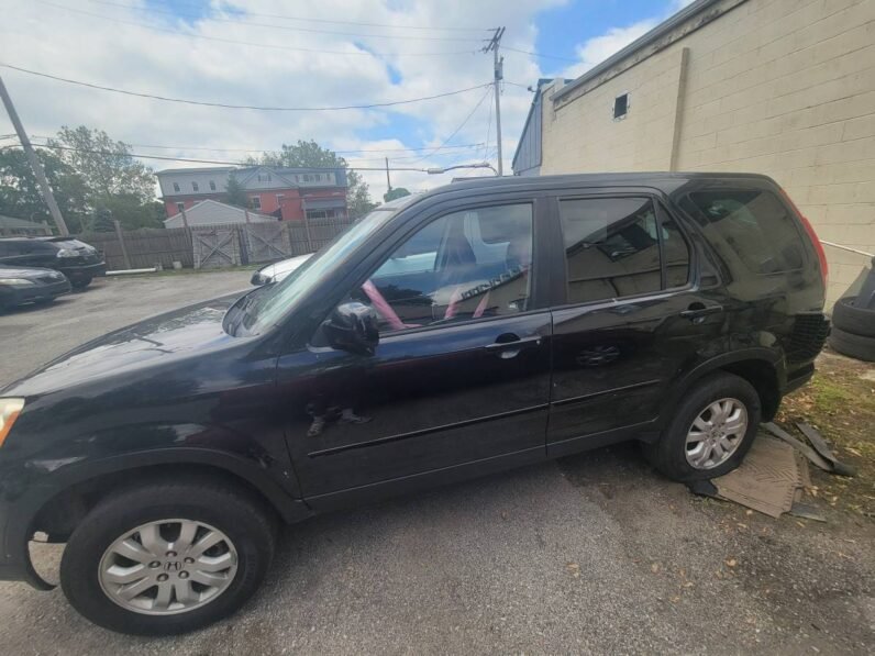 
								2005 HONDA CRV SE AWD full									