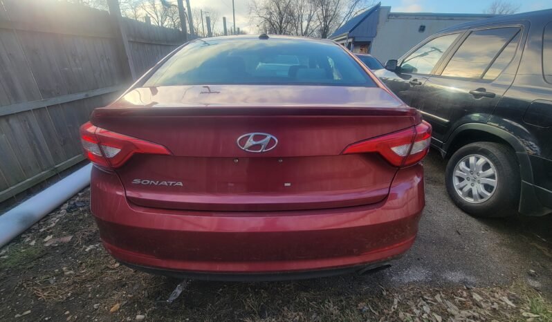 
								2016 Hyundai Sonata 2.4l 4cyl SE FWD full									
